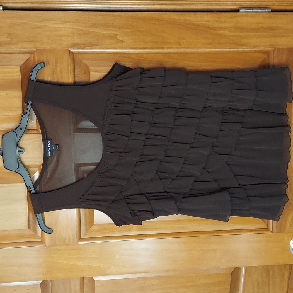 Chic Women's Dark Brown Sleeveless Tank Top, Ruffled Front, Size 0X, Like New